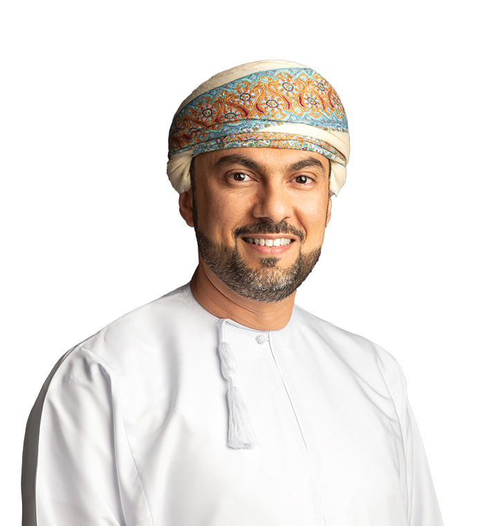 أشرف بن حمد المعمري الرئيس التنفيذي للمجموعة