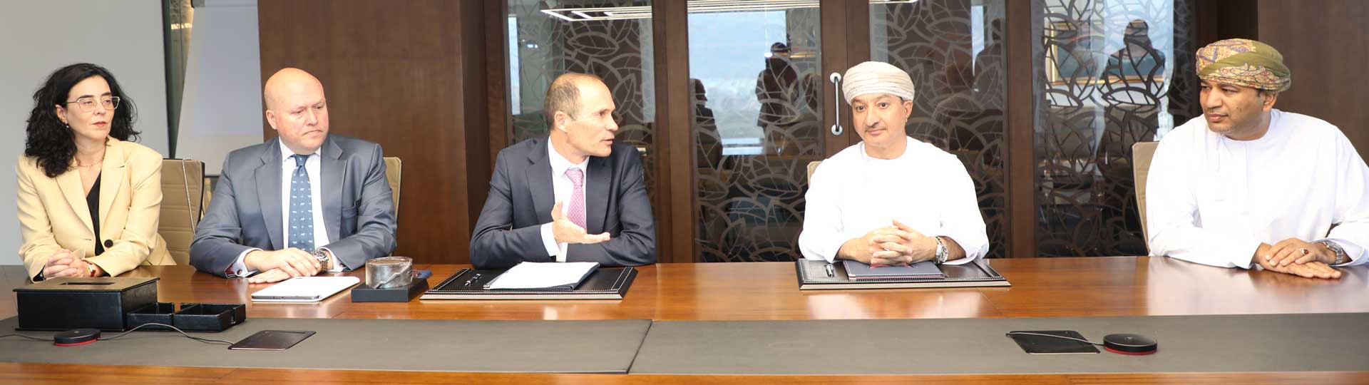 أوكيو تستحوذ على حصة إكسولوم الإسبانية في شركة أوكيو اللوجستية